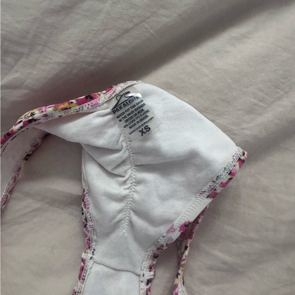 Pakaloha Floral Bikini Bottoms in White and Pink- XS - Picture 5 of 5